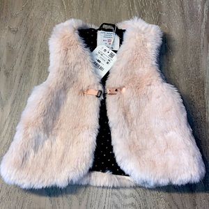NWT Zara girls faux fur vest 12/18 no